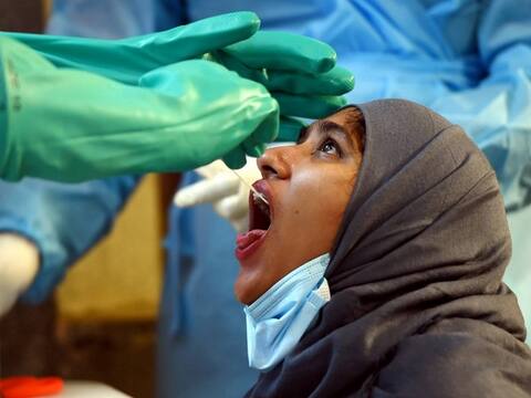 Coronavirus: देश में पिछले 24 घंटों में 128 लोगों की मौत, 63 हजार पहुंची संक्रमित मरीजों की संख्या