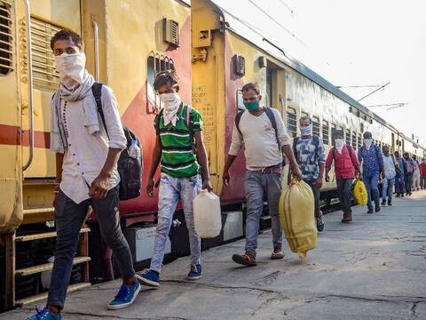 नहीं खुल रही है IRCTC की वेबसाइट, आज शाम 4 बजे से शुरू होनी थी ट्रेन टिकट की बुकिंग नहीं खुल रही है IRCTC की वेबसाइट, आज शाम 4 बजे से शुरू होनी थी ट्रेन टिकट की बुकिंग