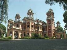 UP: लॉकडाउन में इलाहाबाद यूनिवर्सिटी का नाम बदलने की तैयारी पर मचा कोहराम, सपा ने राष्ट्रपति से की शिकायत