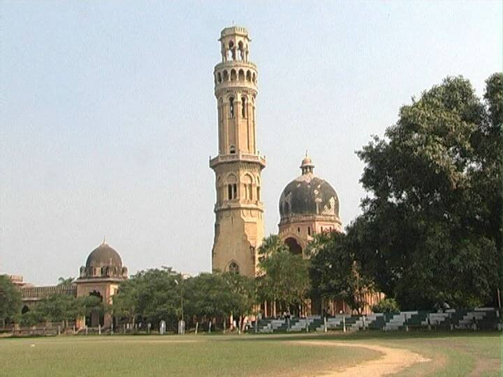 UP: लॉकडाउन में इलाहाबाद यूनिवर्सिटी का नाम बदलने की तैयारी पर मचा कोहराम, सपा ने राष्ट्रपति से की शिकायत