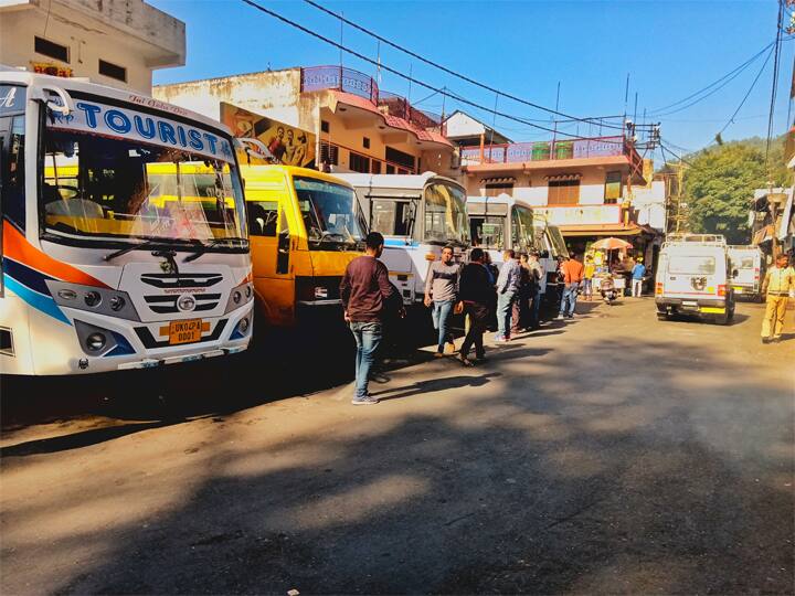 Bageshwar administration exposed No preparation for Migrant security बागेश्वर: न शौचालय, न खाने-पीने की व्यवस्था, प्रवासियों के प्रबंध में प्रशासन की तैयारी फेल