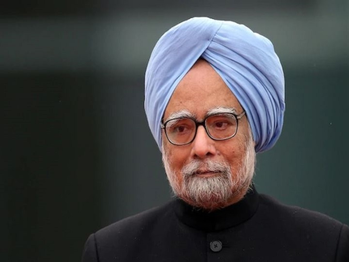 Former Prime Minister Dr Manmohan Singh condoles passing away of former President Pranab Mukherjee प्रणब मुखर्जी के निधन पर मनमोहन सिंह बोले- देश ने आजाद भारत के महान नेताओं में से एक को खो दिया