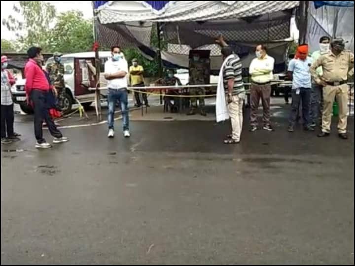 पास होने के बावजूद प्रशासन ने रोका, छत्तीसगढ़-मध्य प्रदेश बॉर्डर पर हार्ट अटैक से शख्स की मौत Man Dies at chhattisgarh-Madhya Pradesh Border, Despite having E-Pass पास होने के बावजूद प्रशासन ने रोका, छत्तीसगढ़-मध्य प्रदेश बॉर्डर पर हार्ट अटैक से शख्स की मौत