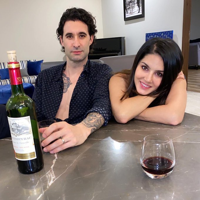 39वां जन्मदिन मना रहीं सनी लियोनी अभिनेत्री होने के अलावा एक बिजनेसवुमन भी हैं, देखें तस्वीरों में