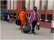 1200 यात्रियों को लेकर पहली यात्री ट्रेन आज जम्मू रेलवे स्टेशन पहुंची, यात्रियों ने कहा- थैंक यू रेलवे