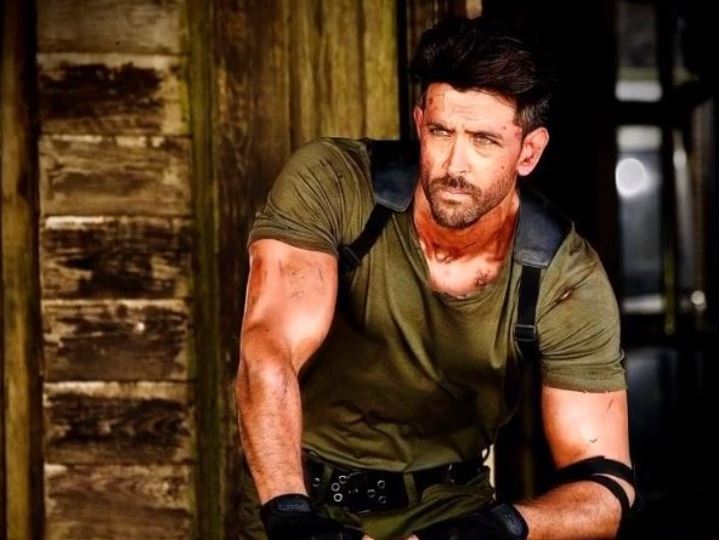 Hrithik Roshan fasting with ex wife Suzanne for 23 hours in lockdown, know why Hrithik Roshan fast for 23 hours amid lockdown living with ex wife sussanne khan