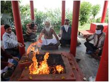 जम्मू-कश्मीर: देश और दुनिया को कोरोना से बचाने के लिए किया गया हवन