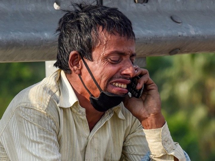 रुला देगी वायरल तस्वीर की कहानी, बेटे की मौत से पहले उससे मिल भी ना सका रामपुकार