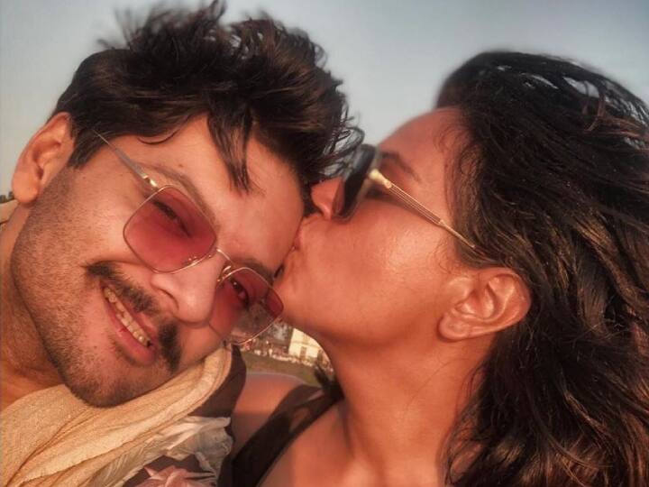 अली फजल और ऋचा चड्ढा साल के अंत में करने जा रहें हैं शादी, एक्टर ने इंटरव्यू में किया खुलासा ali fazal Richa Chaddha Marriage Date fix after coronavirus end अली फजल और ऋचा चड्ढा साल के अंत में करने जा रहें हैं शादी, एक्टर ने इंटरव्यू में किया खुलासा