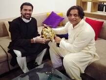 IPL के दौरान शाहरुख खान ने शोएब अख्तर को दी थी ये बेशकीमती चीज, अब शोएब ने कर दिया दान