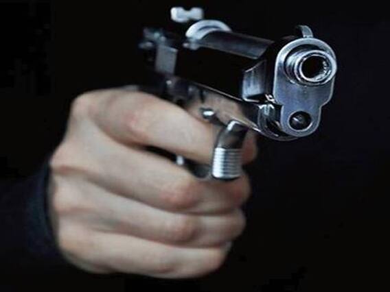 ग्रेटर नोएडा में महिला की गोली मारकर हत्या, देवर समेत ससुराल वालों पर दहेज हत्या का केस दर्ज 