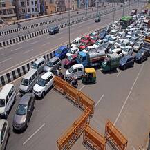 किसानों का आंदोलन जारी, सोमवार सुबह दिल्ली के एंट्री प्वाइंट्स पर कैसी है आवाजाही?