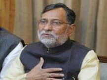 सपा नेता और उनके बेटे की हत्या, समाजवादी पार्टी बोली- अपराधियों को योगी सरकार का संरक्षण