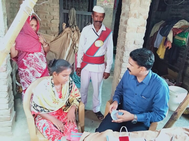 Jyoti brought her father to Darbhanga on cycle officer met and said will do all possible help ANN 1200 किमी साइकिल चलाकर पिता को दरभंगा लेकर आईं 13 साल की ज्योति, प्रशासन ने दिया मदद का भरोसा