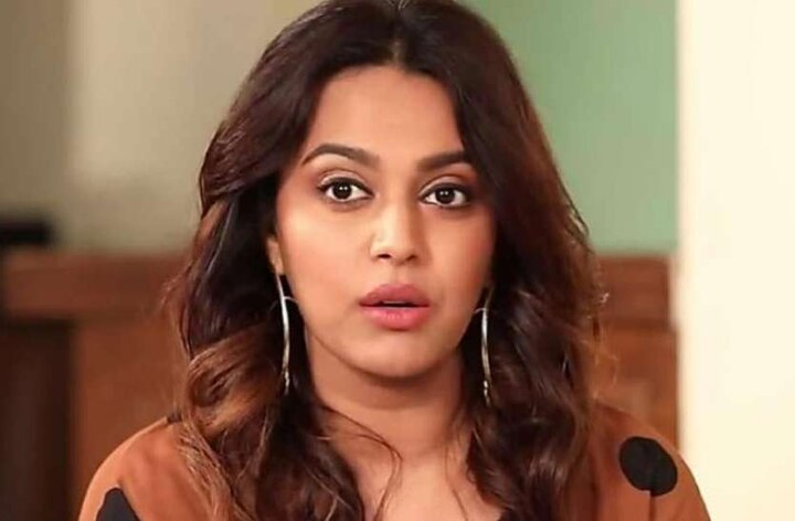 Swara Bhaskar travelled by road from mumbai to delhi to meet her  mother as she got fractured amid lockdown स्वरा भास्कर की मां इरा को लगी चोट, आनन फानन में गाड़ी से लंबा सफर तय कर मुंबई से दिल्ली पहुंची एक्ट्रेस