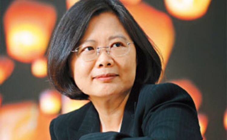 विशेष: क्या कोरोना फ़ैलाने वाला चालाक चीन अब अपने ही घर की आग से जलेगा