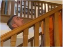 Tik Tok वीडियो में देखें कैसे केविन पीटरसन ने शरीर से अलग कर लिया अपना सिर