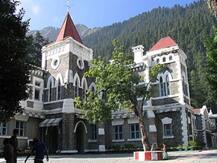 देहरादून: उत्तराखंड सरकार के लिए चुनौती बना हाई कोर्ट का आदेश, जानें क्या है मामला