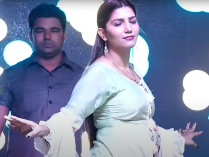 Sapna Choudhari Dance Video on youtube Get millions views सपना चौधरी की दिलकश अदाओं से भरा ये गाना हुआ वायरल, यूट्यूब पर मिले 58 लाख से ज्यादा व्यूज