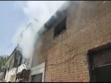 जम्मू के कैनाल रोड पर दो गोदामों में भीषण आग, बड़ा हादसा टला