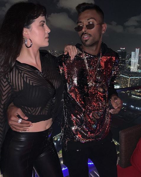 Pics: Hardik Pandya romanticized with fiance Natasha in lockdown, this style is fast becoming viral