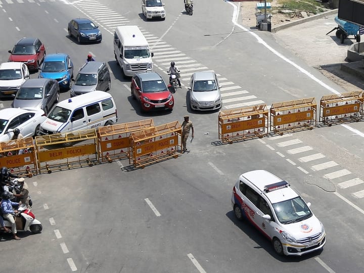 दिल्ली-गाजियाबाद बॉर्डर फिर सील करने के आदेश, जरूरी सेवाओं से जुड़े लोगों को छूट Delhi Ghaziabad border sealed once again due to coronavirus case दिल्ली-गाजियाबाद बॉर्डर फिर सील करने के आदेश, जरूरी सेवाओं से जुड़े लोगों को छूट