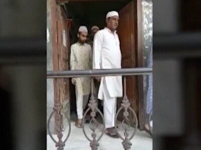 UP Muzaffarnagar mass namaz in mosque case filed against more than two dozen