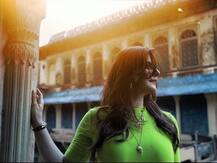 ईद पर खुद से ही मेंहदी लगा कर 'आत्मनिर्भर' बनीं अभिनेत्री जरीन खान, फैंस के बीच साझा की तस्वीर