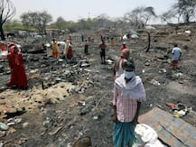 तुगलकाबाद: झुग्गियों में लगी आग से प्रभावित हर परिवार को 25 हजार रुपये देगी दिल्ली सरकार