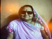 अपने गृहराज्य जौनपुर जाने के लिए निकली 58 साल की महिला की घंटो धूप में खड़े रहने से हुई मौत