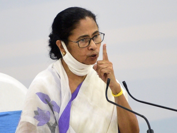 Kolkata: Mamta Banerjee said- Bengal ahead of other states on all indices of development, deliberately presented disappointing picture कोलकाता: ममता बनर्जी ने कहा- विकास के सभी सूचकांकों पर बंगाल अन्य राज्यों से आगे, जानबूझकर पेश की गई निराशाजनक तस्वीर