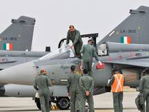 भारतीय वायुसेना की शक्ति और बढ़ी, एलसीए तेजस को किया गया शामिल