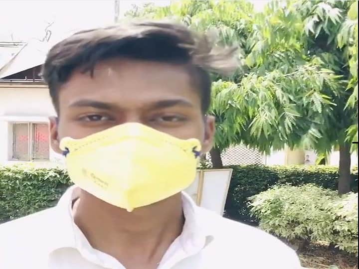 लॉकडाउन में फंसे एबीवीपी के छात्र को एनएसयूआई ने घर पहुंचाया ABVP member who stuck in lockdown reach home with the help of NSUI ANN लॉकडाउन में फंसे एबीवीपी के छात्र को एनएसयूआई ने घर पहुंचाया