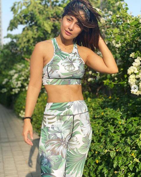 In Pics: हिना खान ने बताया,आखिर क्यों ऐसे-ऐसे हॉट कपड़े पहनकर करती हैं वर्कआउट