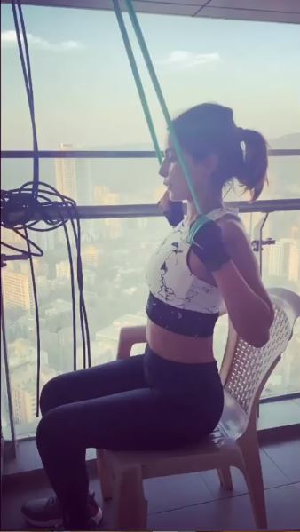 In Pics: Hina Khan said, why do workouts after wearing hot clothes like this