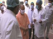 Coronavirus: अस्पतालों के दौरे पर सीएम योगी, सिविल अस्पताल का निरीक्षण कर लिया जायजा