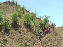 महाराष्ट्रः अमरावती में जल संकट गहराया, जान जोखिम में डालकर कई किलोमीटर दूर से गंदा पानी ला रहे हैं ग्रामीण