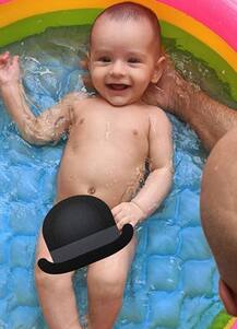 Photos: लॉकडाउन में रघु राम ने पत्नी और बेटे के साथ की पूल पार्टी, यहां देखिए शानदार तस्वीरें