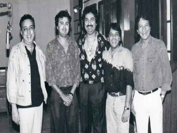 आनंद', 'छोटी-सी बात' और 'रजनीगंधा' जैसी फिल्मों के गीतकार योगेश का मुंबई में निधन