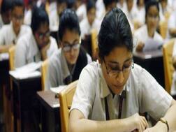 UP Board 12th Practical Exam: प्रयोगात्मक परीक्षा देने वाले छात्र जान लें परीक्षा केंद्रों से जुडी ये जानकारी