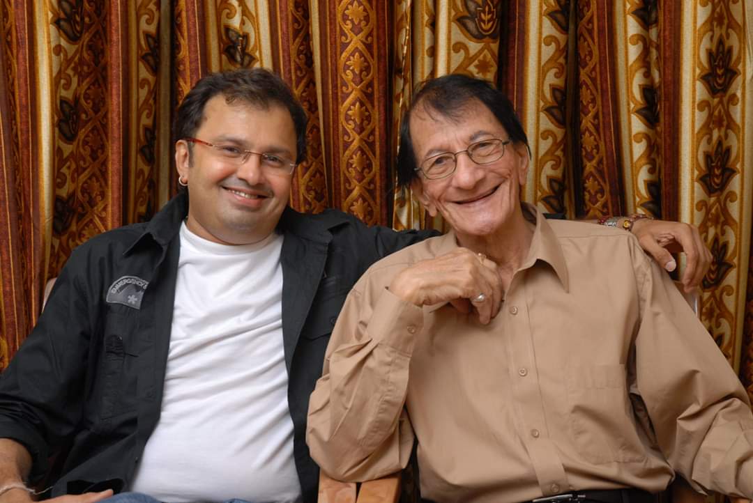 आनंद', 'छोटी-सी बात' और 'रजनीगंधा' जैसी फिल्मों के गीतकार योगेश का मुंबई में निधन