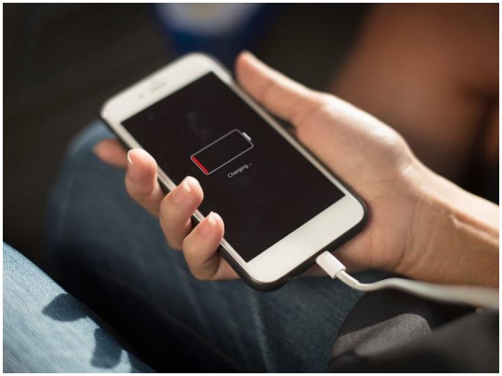 Increased battery life of the phone is easy फोन की बैटरी लाइफ बढ़ाना हुआ आसान, बार-बार की चार्जिंग से मिलेगा छुटकारा