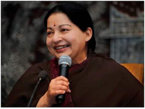 तमिलनाडु की पूर्व सीएम जयललिता की आज जयंती, पांच बार चुनी गई थीं मुख्यमंत्री तमिलनाडु की पूर्व सीएम जयललिता की आज जयंती, पांच बार चुनी गई थीं मुख्यमंत्री