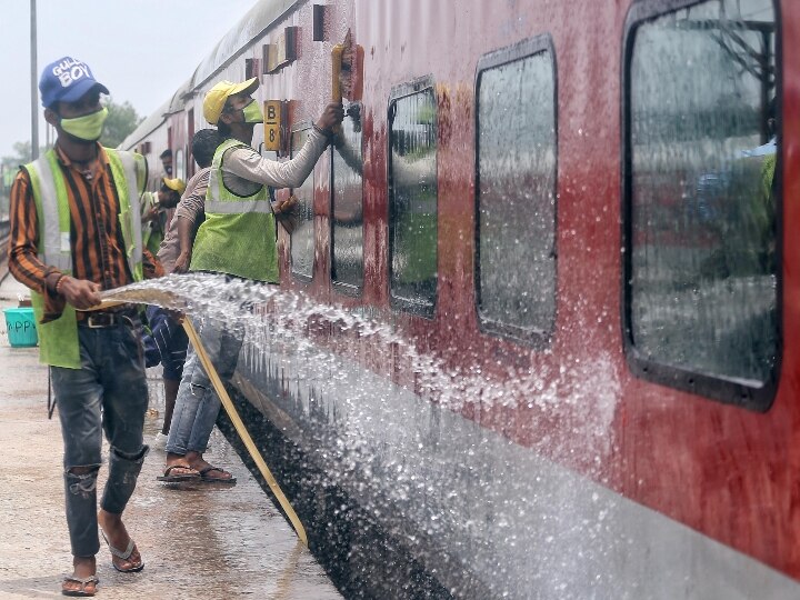 Railway 40 new clone trains will run from today, know about route and timing आज से दौड़ेंगी रेलवे की 40 नई स्पेशल क्लोन ट्रेनें, रूट से लेकर समय तक-जानें सब कुछ