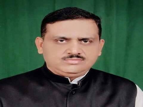 कानपुर: सपा विधायक ने सीएम योगी को लिखी चिट्ठी, कहा-पुलिस प्रशासन कर रहा हमारे नेताओं के खिलाफ एकतरफा कार्रवाई कानपुर: सपा विधायक ने सीएम योगी को लिखी चिट्ठी, कहा-पुलिस प्रशासन कर रहा हमारे नेताओं के खिलाफ एकतरफा कार्रवाई