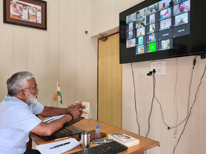 यूपी मिशन 2022: प्रदेश में BJP की 6 बड़ी वर्चुअल रैलियां, कोरोना काल में ऐसे साधेगी वोटर्स UP Mission 2022 Six big virtual rallies of BJP in state during coronavirus period यूपी मिशन 2022: प्रदेश में BJP की 6 बड़ी वर्चुअल रैलियां, कोरोना काल में ऐसे साधेगी वोटर्स