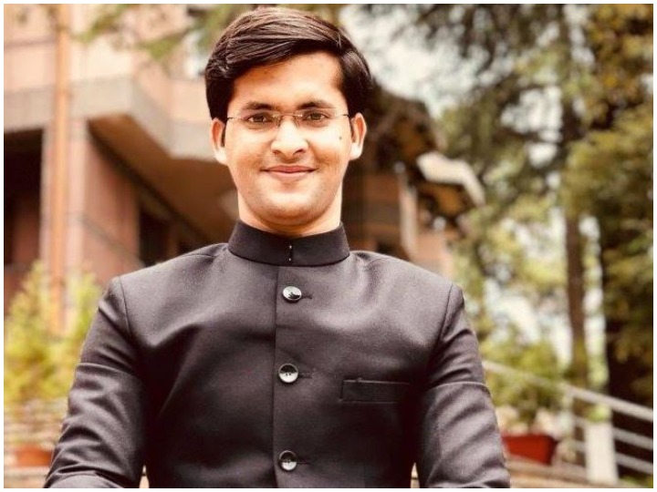 Success Story Of IAS Topper Shaikh Ansar Ahmad | IAS Success Story: कभी फीस भरने के लिए वेटर बने, जानिए फिर कैसे एक रिक्शा चालक का बेटा 21 साल की उम्र में