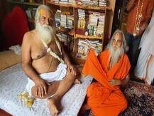 अयोध्या: राम विलास वेदांती ने महंत नृत्य गोपाल दास से की मुलाकात, मंदिर निर्माण को लेकर हुई चर्चा