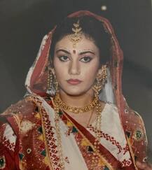 In Pics: दीपिका चिखलिया ने शादी के बाद शेयर की हनीमून की रोमांटिक तस्वीरें, शादी के दो दिन बाद ही चले गए थे स्विट्जरलैंड