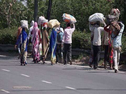 विशेष विमान से कर्नाटक में फंसे छत्तीसगढ़ के श्रमिकों को लाने की तैयारी, दो दिनों में 350 लोगों की होगी वापसी विशेष विमान से कर्नाटक में फंसे छत्तीसगढ़ के श्रमिकों को लाने की तैयारी, दो दिनों में 350 लोगों की होगी वापसी
